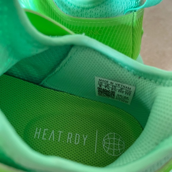 adidas Ubersonic Tennis / Pickleball Shoes 8M - Picture 5 of 6